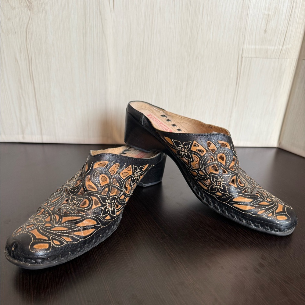 Piccolinos Die Cut Stitched Leather Slip On Mule Clogs Women’s 6.5 (37) Western